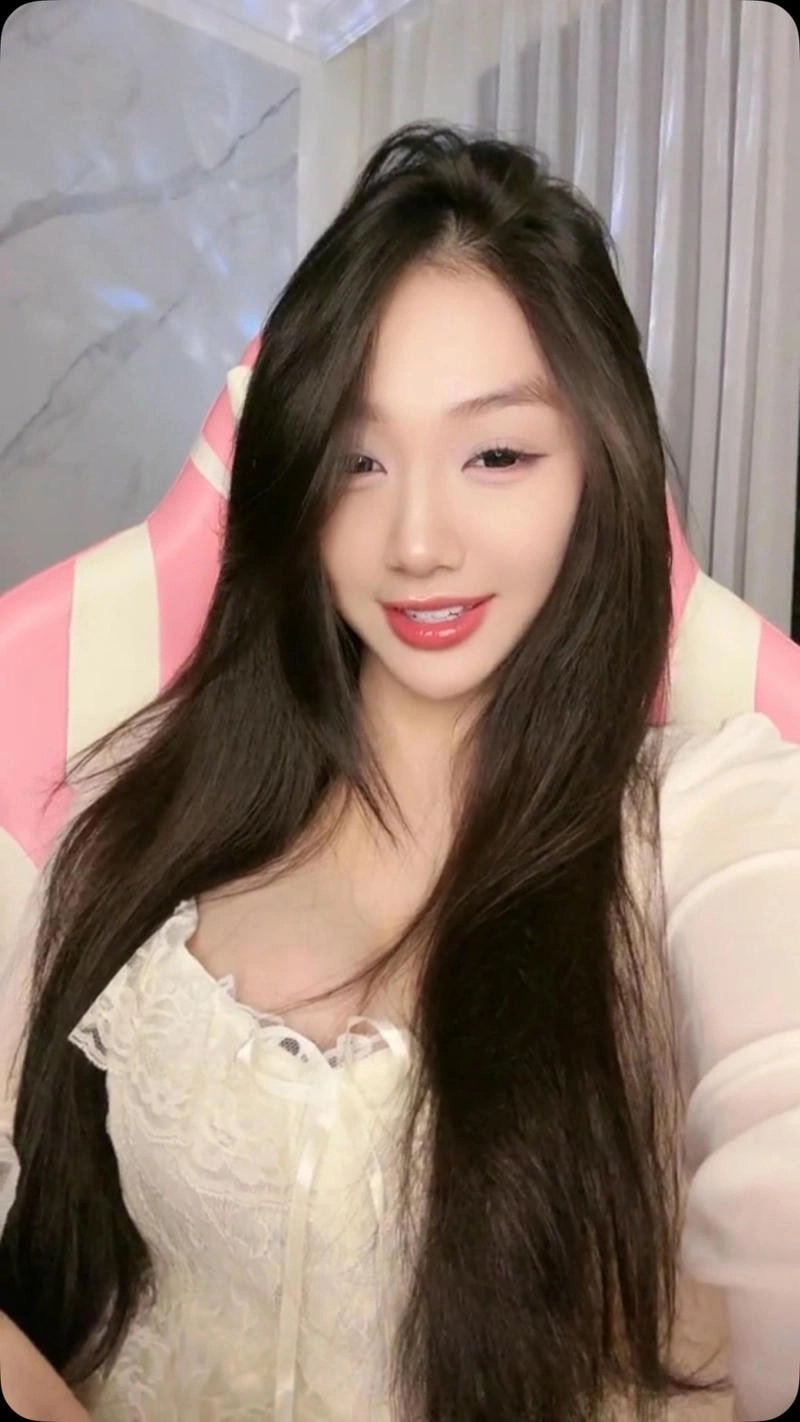 Khám phá Trần Hà Linh động tối cổ hot trend