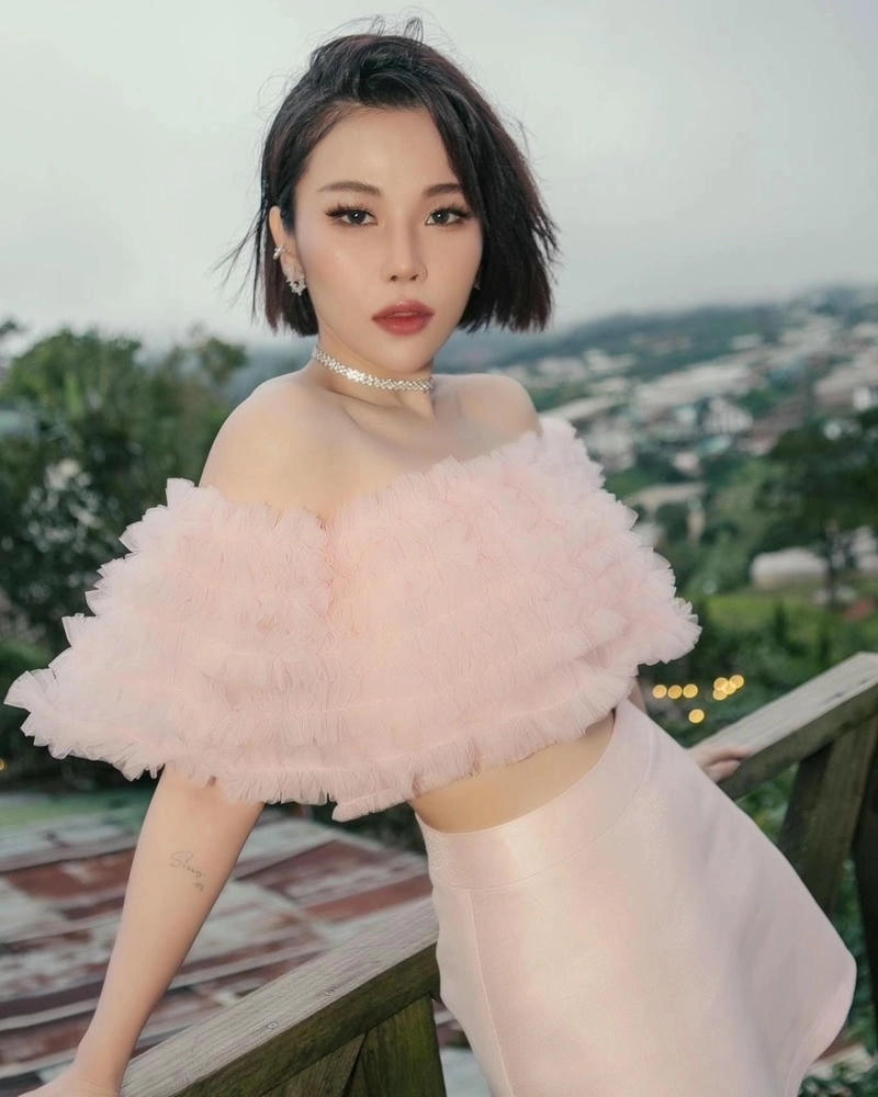 Tìm hiểu Trương Thảo Nhi tiểu sử đầy đủ