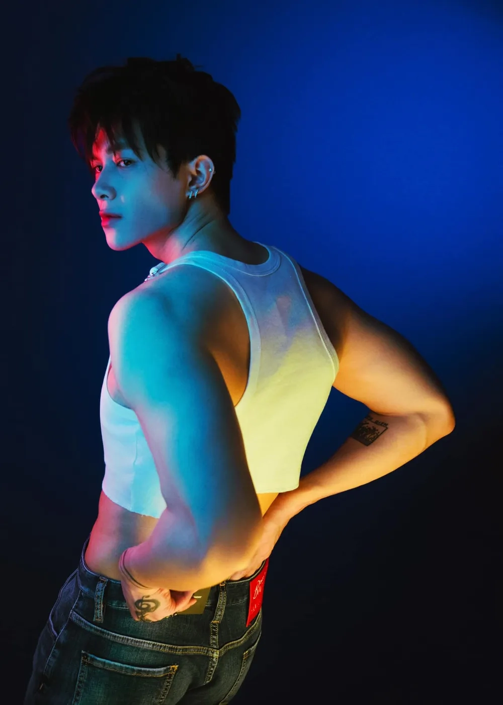 Gây xúc động với MV Anh Tú Atus Nỗi đau đính kèm