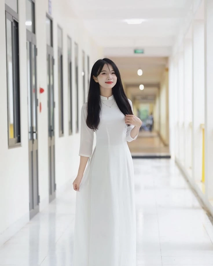Áo dài nữ học sinh đậm chất tuổi thơ