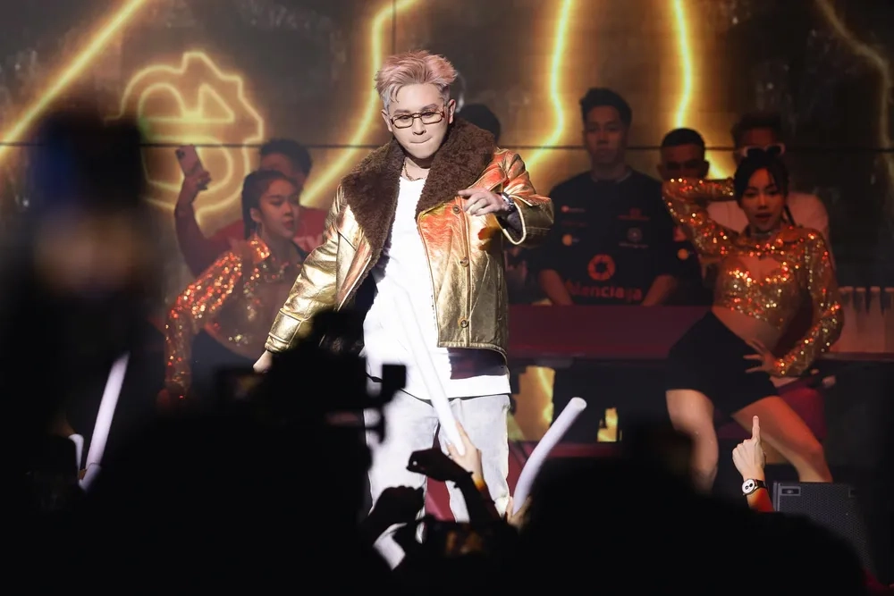 Nổi sóng cộng đồng vì Bray thất đức