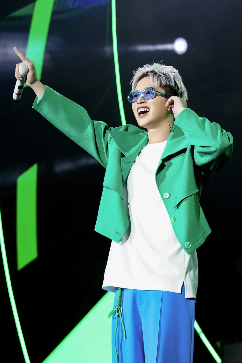 Không ngờ Bray cao bao nhiêu