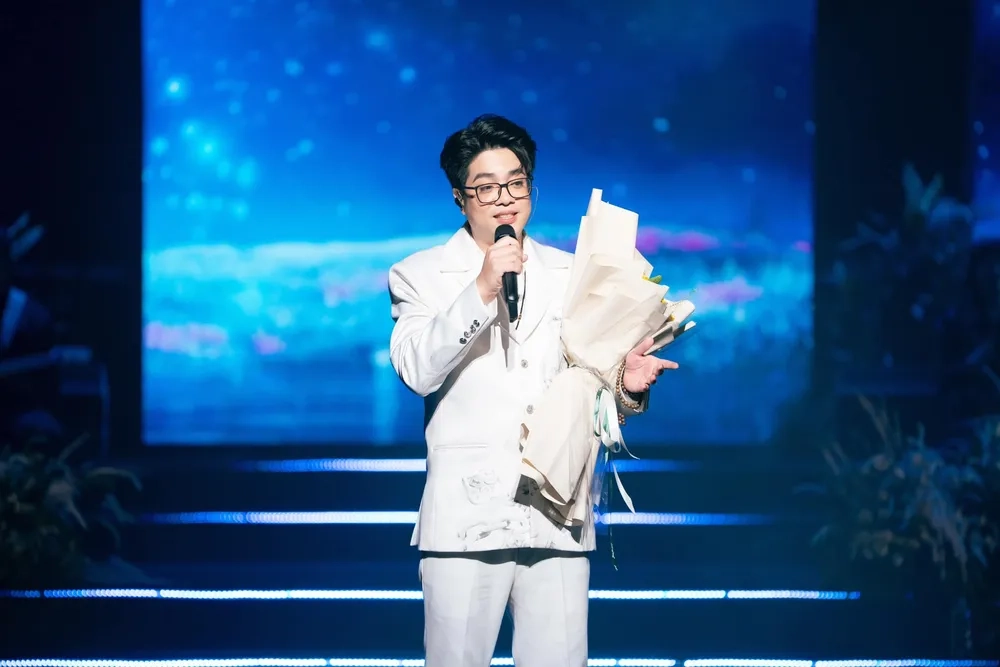 Màn trình diễn live đỉnh cao từ Bùi Anh Tuấn live