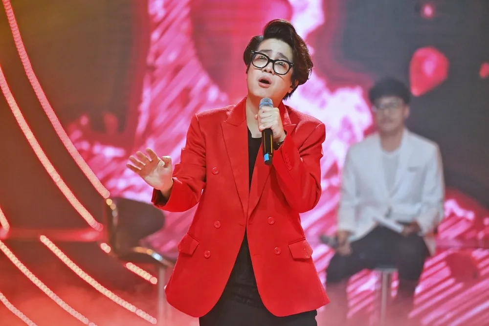 Nỗi buồn vỡ òa qua chia tay Bùi Anh Tuấn