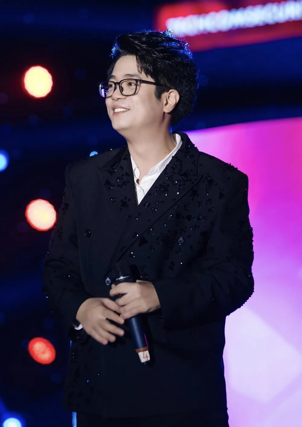 Lắng nghe phiên bản mới lạ qua Bùi Anh Tuấn cover