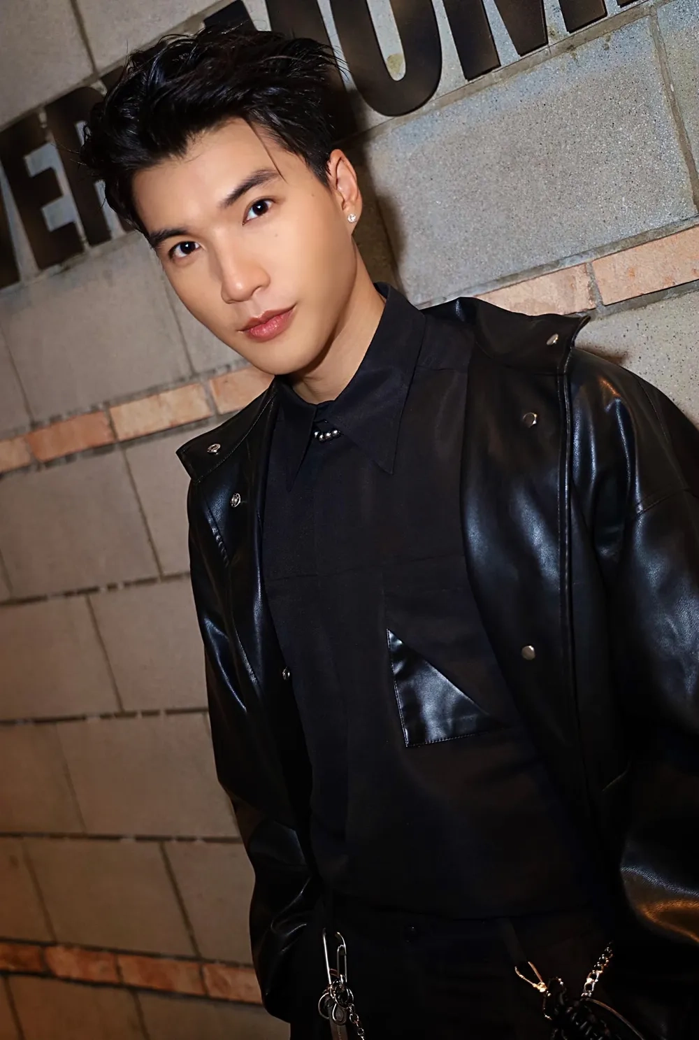 Đốn tim fan với loạt ảnh Hieuthuhai cute cực đáng yêu