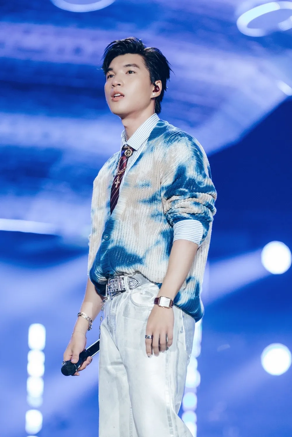 Cực phẩm nam thần với ảnh Hieuthuhai đẹp trai