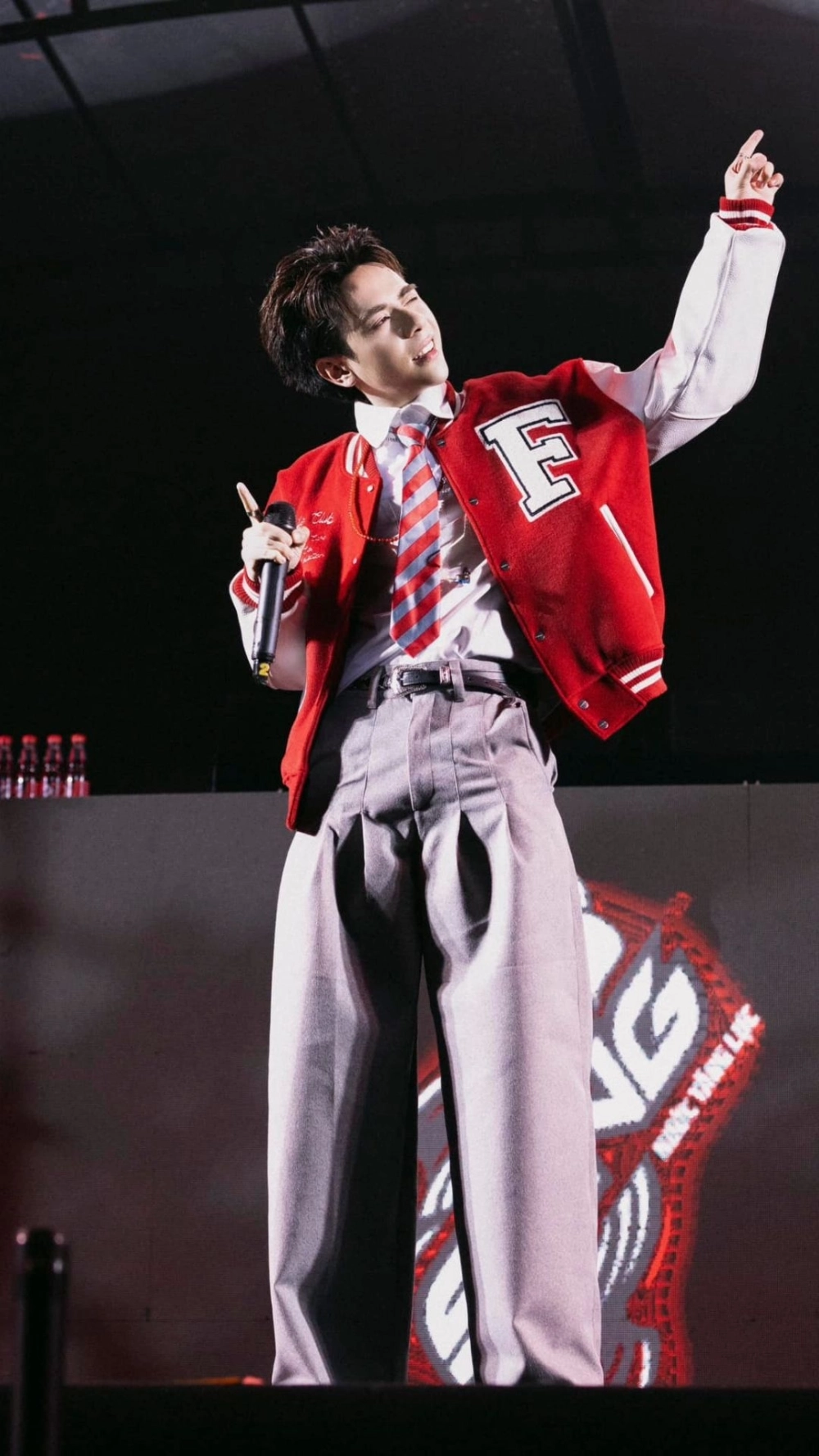 Mê mẩn từng ánh nhìn với hình ảnh của Quang Hùng MasterD