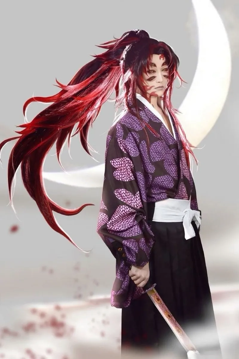 Màn hóa thân đỉnh cao với Kokushibo cosplay