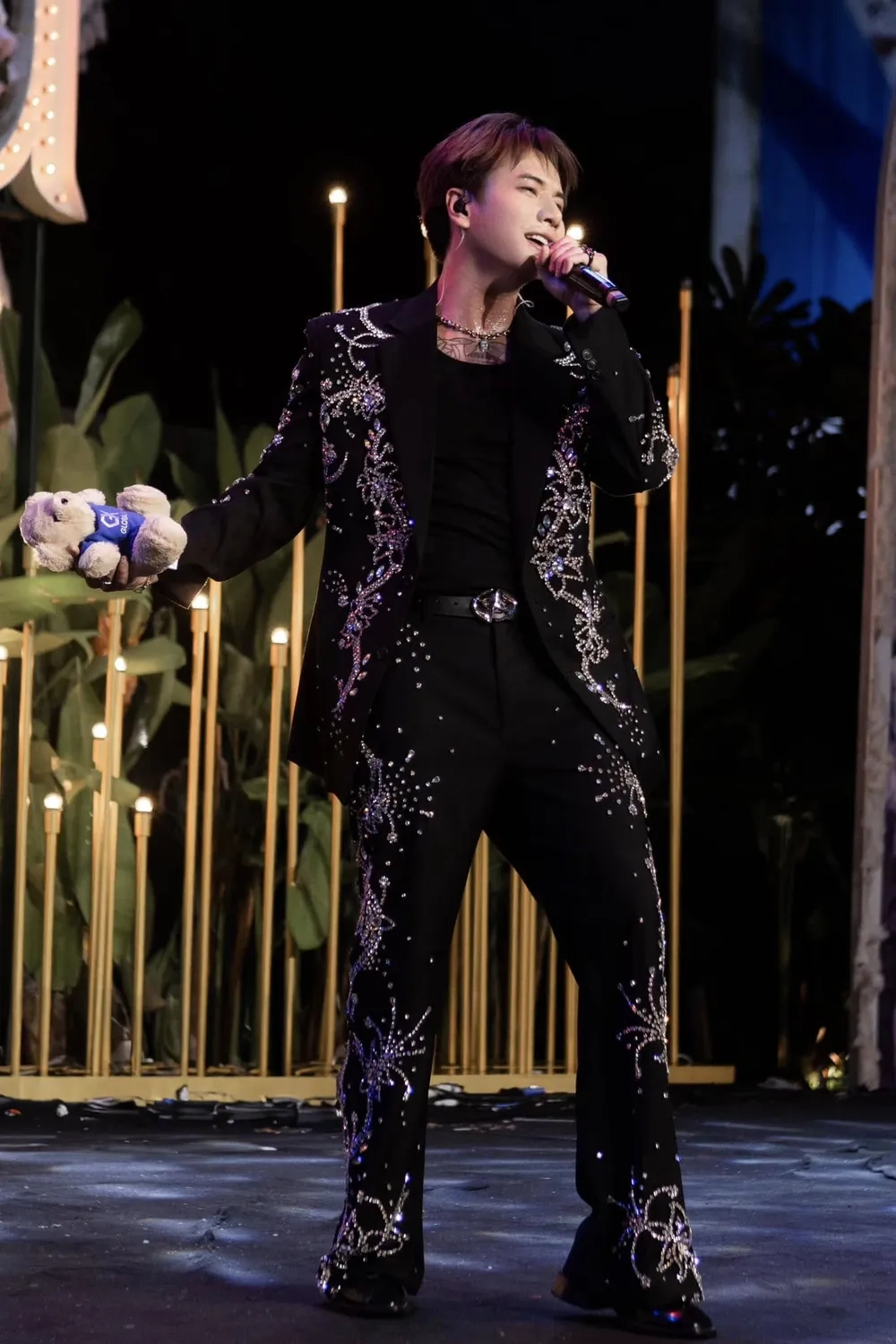 Cùng nhau hát với karaoke Lou Hoàng cực cảm xúc