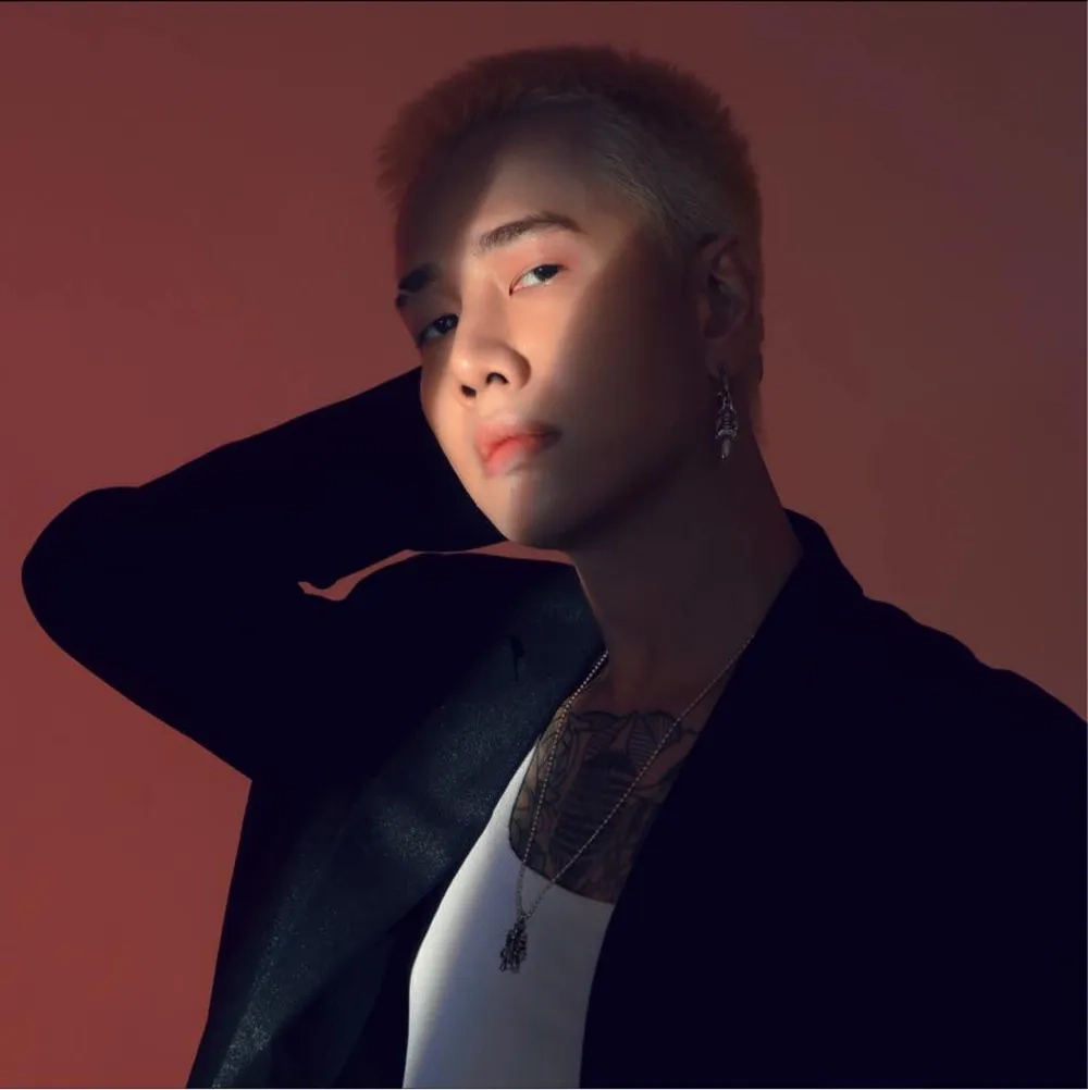 Lời bài Lou Hoàng Ngày đẹp trời để nói chia tay lyrics cực sâu