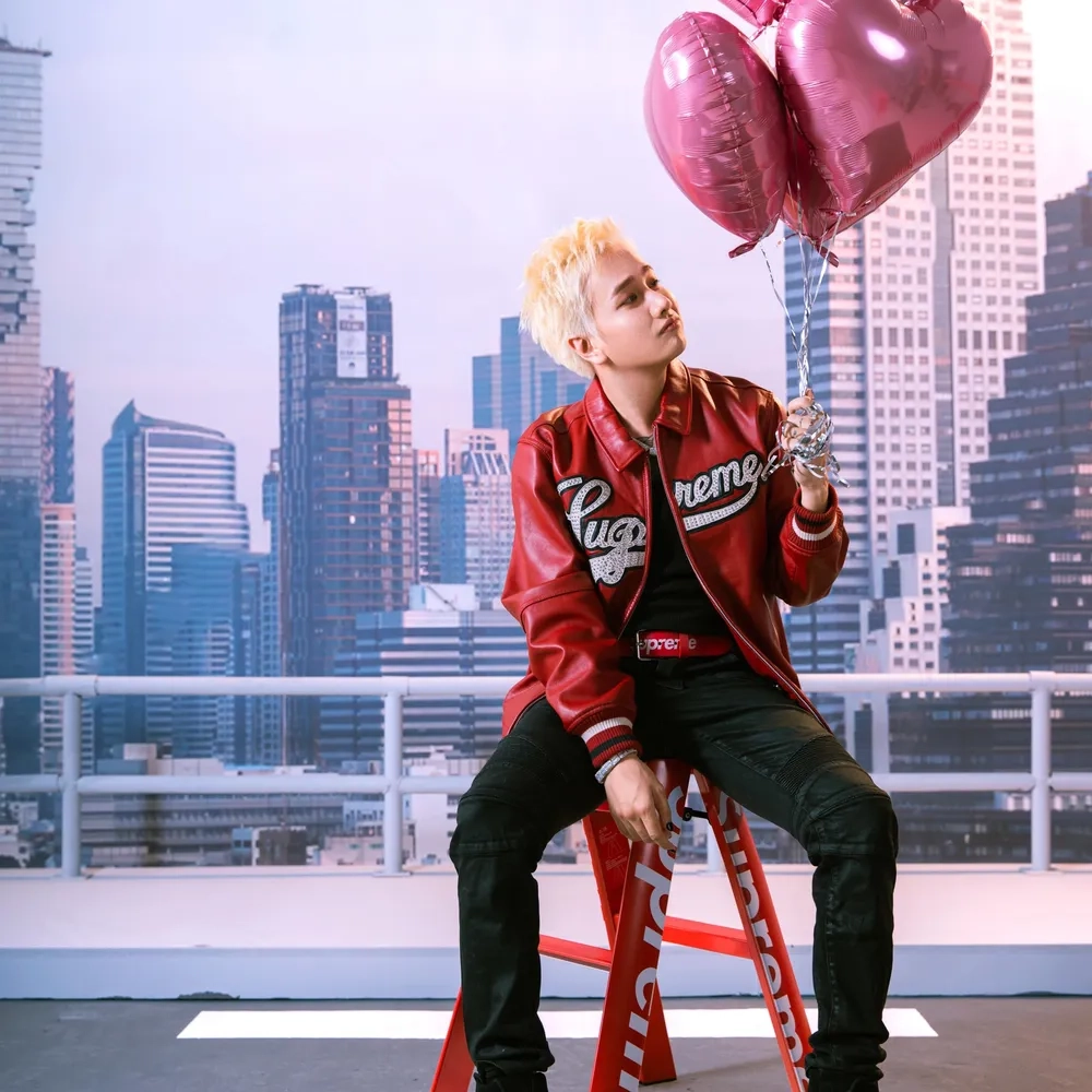 Bản hit đầy cảm xúc Lou Hoàng Đếm ngày xa em