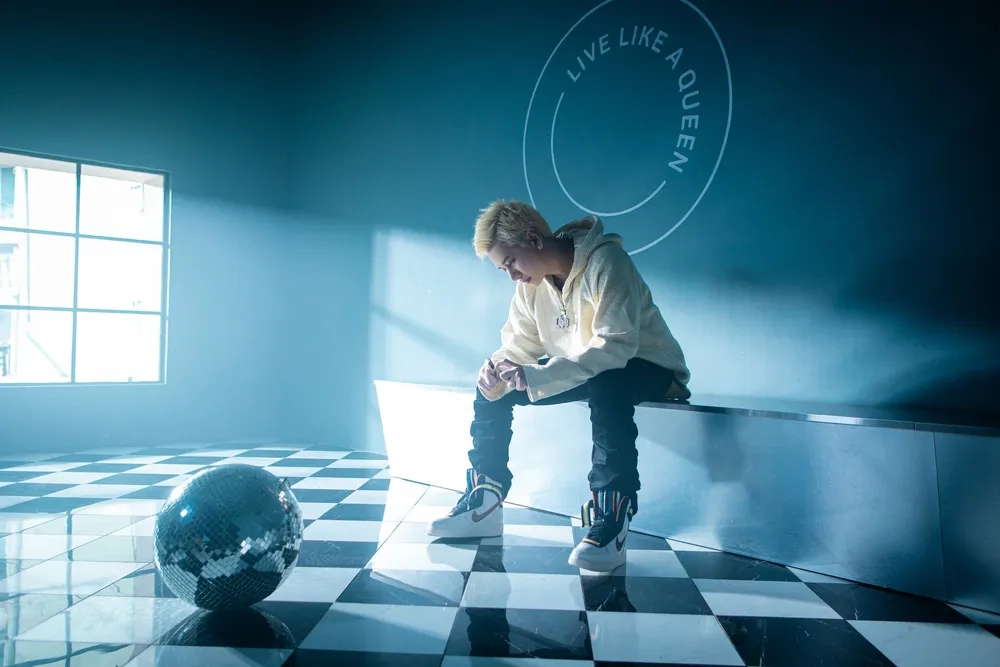 Nghe ngay Lou Hoàng Yêu em dại khờ lyrics