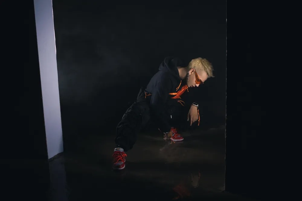 Thấm thía từng chữ trong Lou Hoàng Mình là gì của nhau lyrics