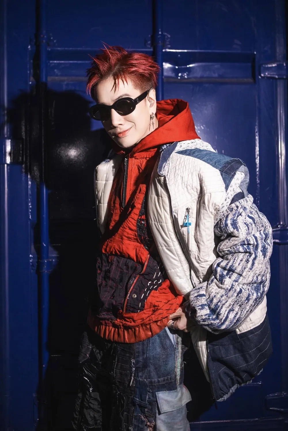 Điểm danh những bài hát của Lou Hoàng nổi bật