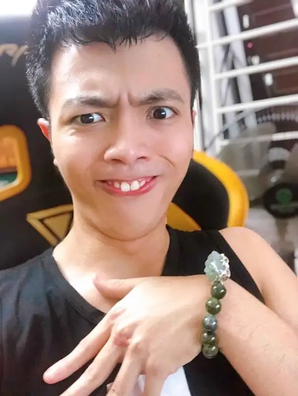 Khi sự thật quá sốc thì meme là cách cứu cánh cuối cùng