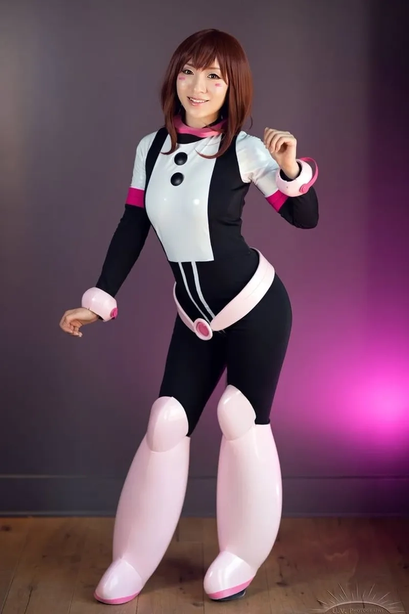 My Hero Academia Ochako Uraraka cosplay phiên bản chân thực