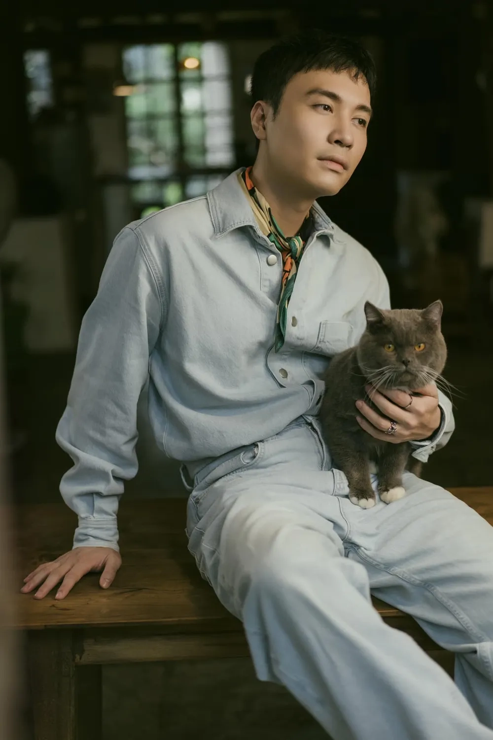 Tỏa sáng trong Phạm Anh Duy Anh trai say hi