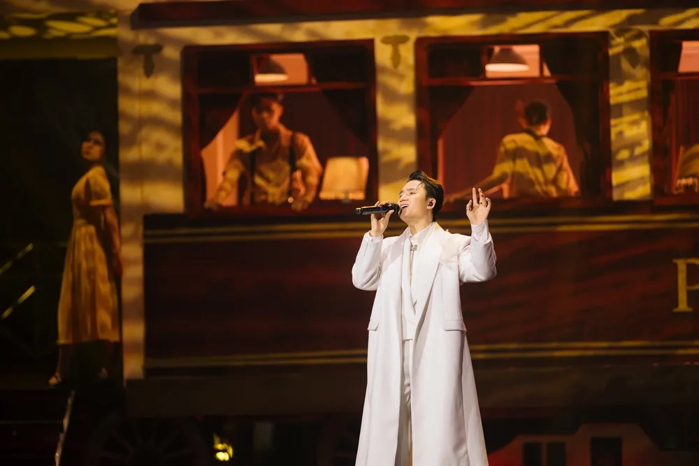 Thưởng thức nhạc mới nhất của nghệ sĩ qua Phan Mạnh Quỳnh mới nhất