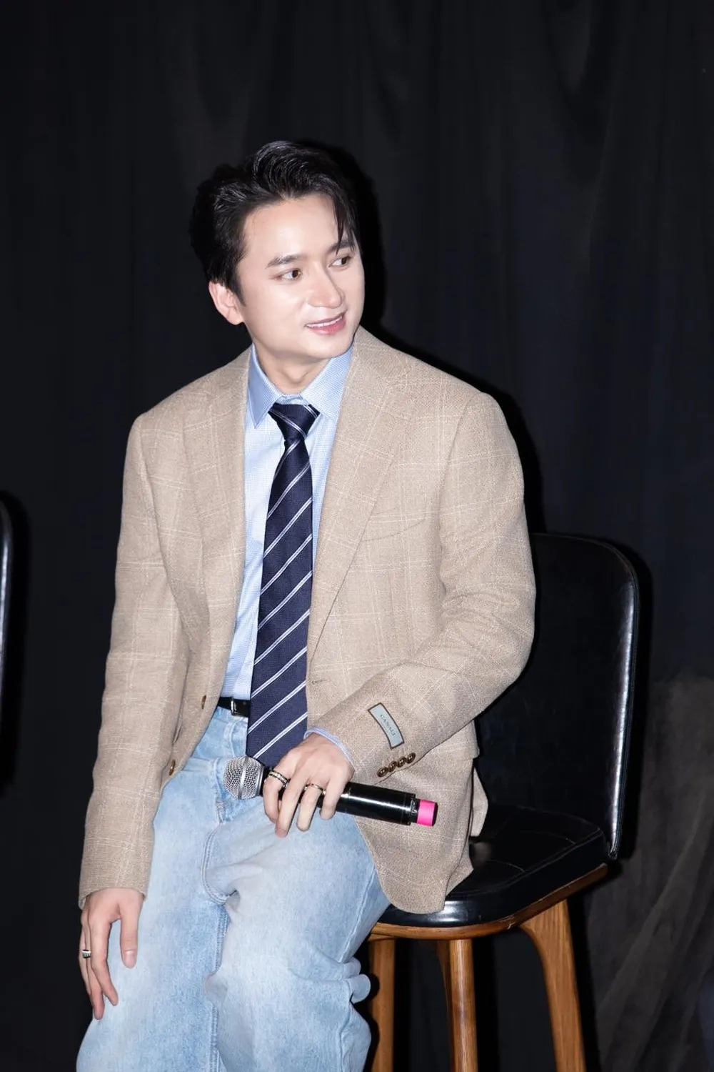 Phiêu cùng bản remix sôi động của Phan Mạnh Quỳnh remix