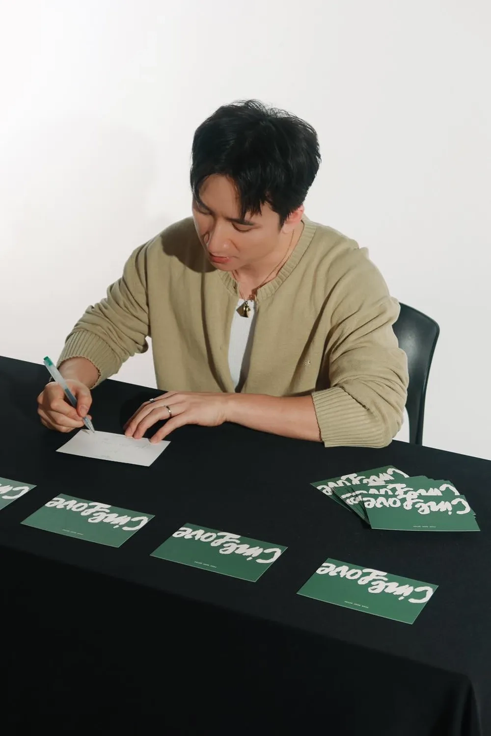 Cảm nhận sâu sắc qua lời bài hát lời bài hát Phan Mạnh Quỳnh yêu nhau nửa ngày