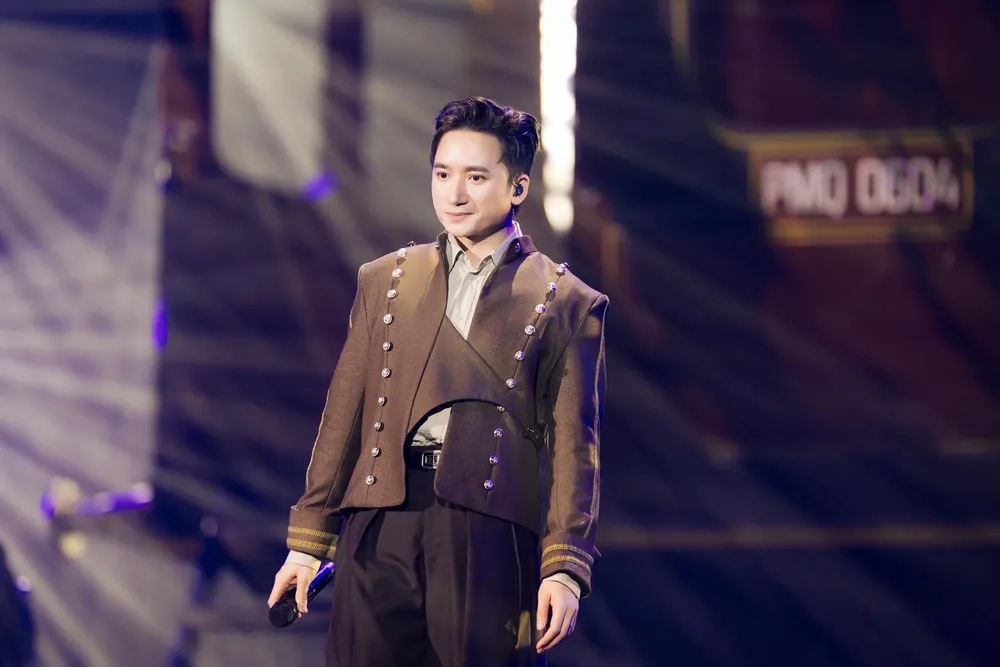 Lắng nghe bài hát truyền cảm trong sau lời từ khước Phan Mạnh Quỳnh