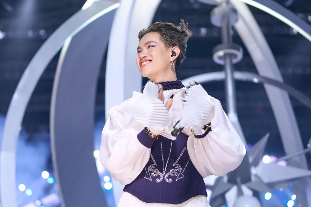 Rapper Pháp Kiều gây bão mạng chỉ sau một lần xuất hiện