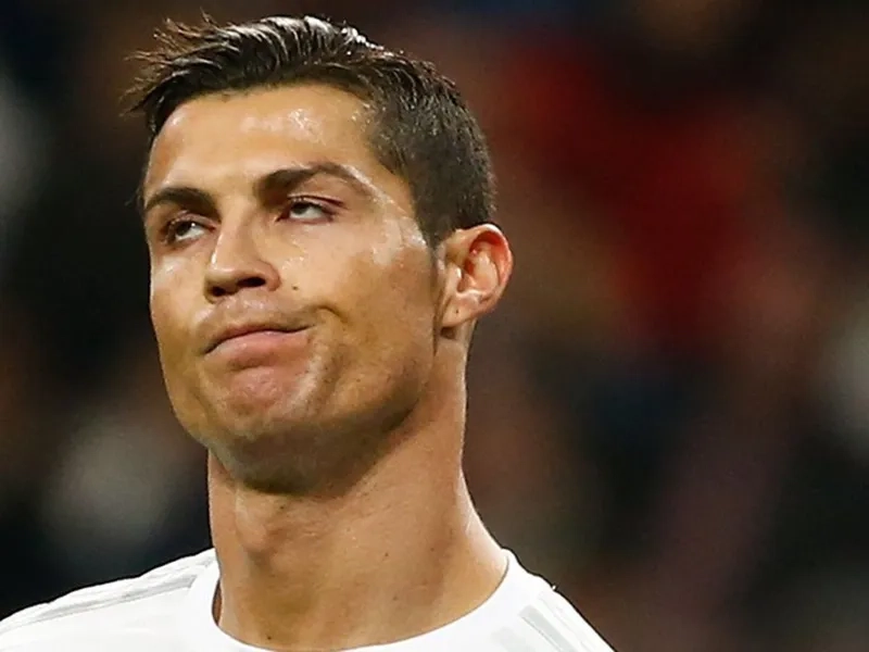 Video meme Ronaldo “siuuu” bay thẳng vào tim netizen