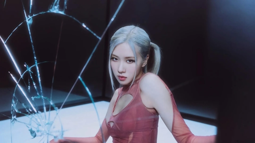 Bộ sưu tập ảnh rosé mới nhất làm tan chảy trái tim fan