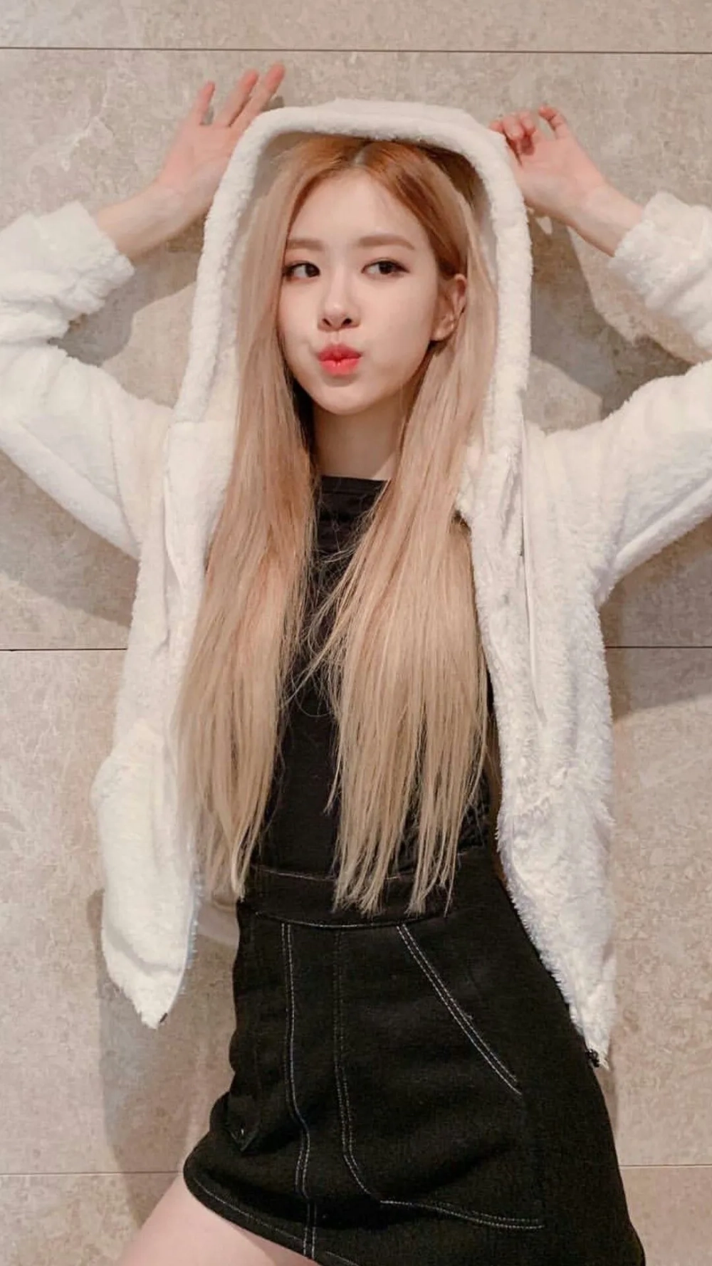 Giao diện ngọt ngào với hình nền rose cute chuẩn fan girl