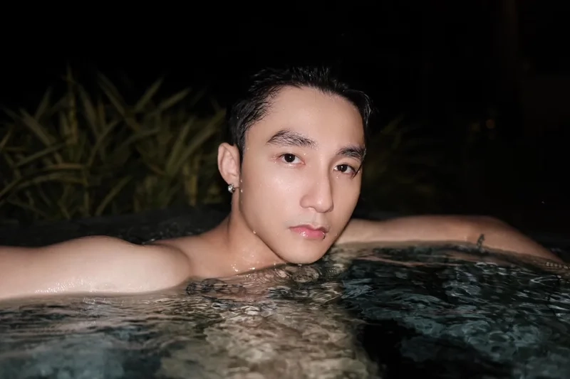 Fan thắc mắc Sơn Tùng MTP ở đâu hiện nay