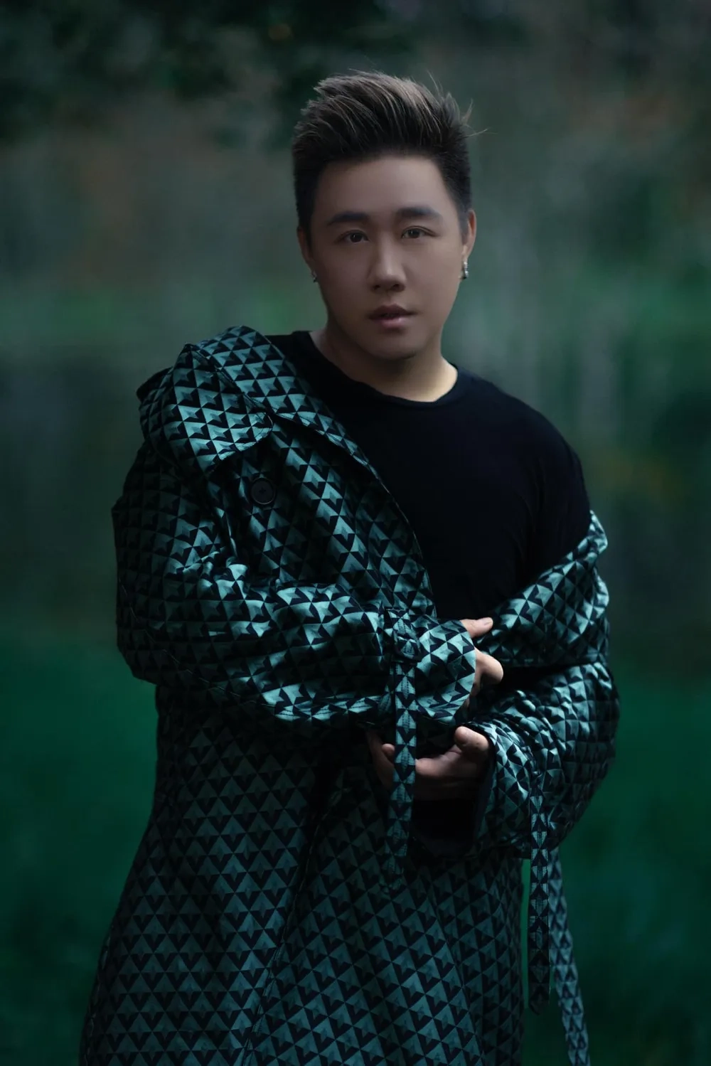 Khám phá giọng hát đầy cảm xúc của ca sĩ Trung Quân Idol