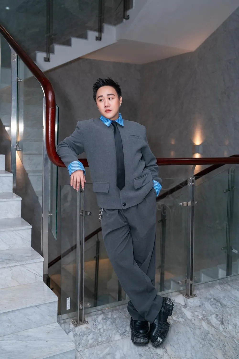 Khán giả khóc ròng với Trung Quân Idol ai chung tình được mãi