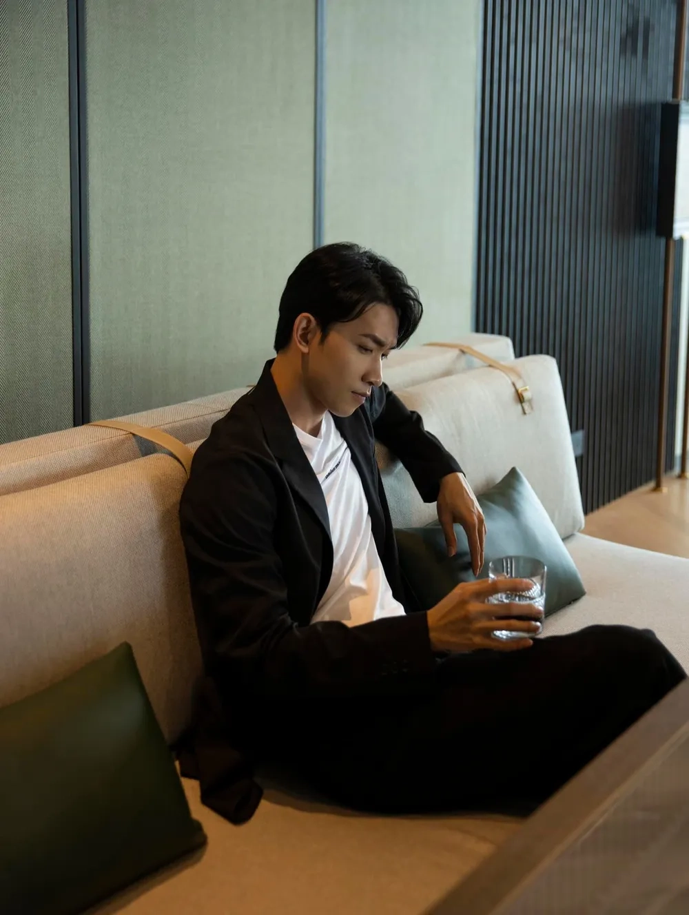 Hành trình trở thành siêu mẫu Võ Cảnh