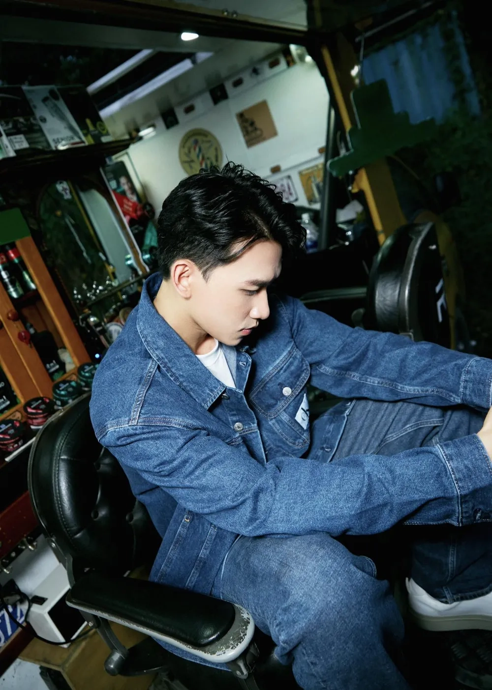 Cùng khám phá Võ Cảnh facebook chính chủ