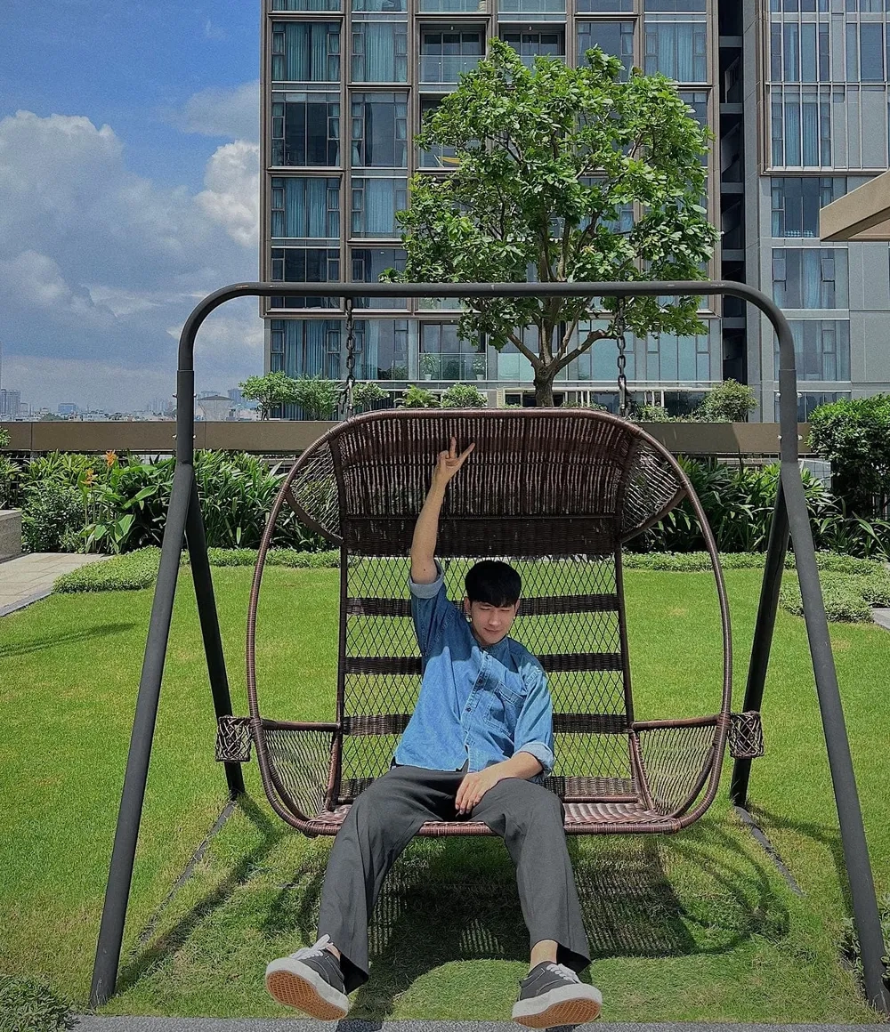 Netizen săn tìm Võ Cảnh gia thế thật sự