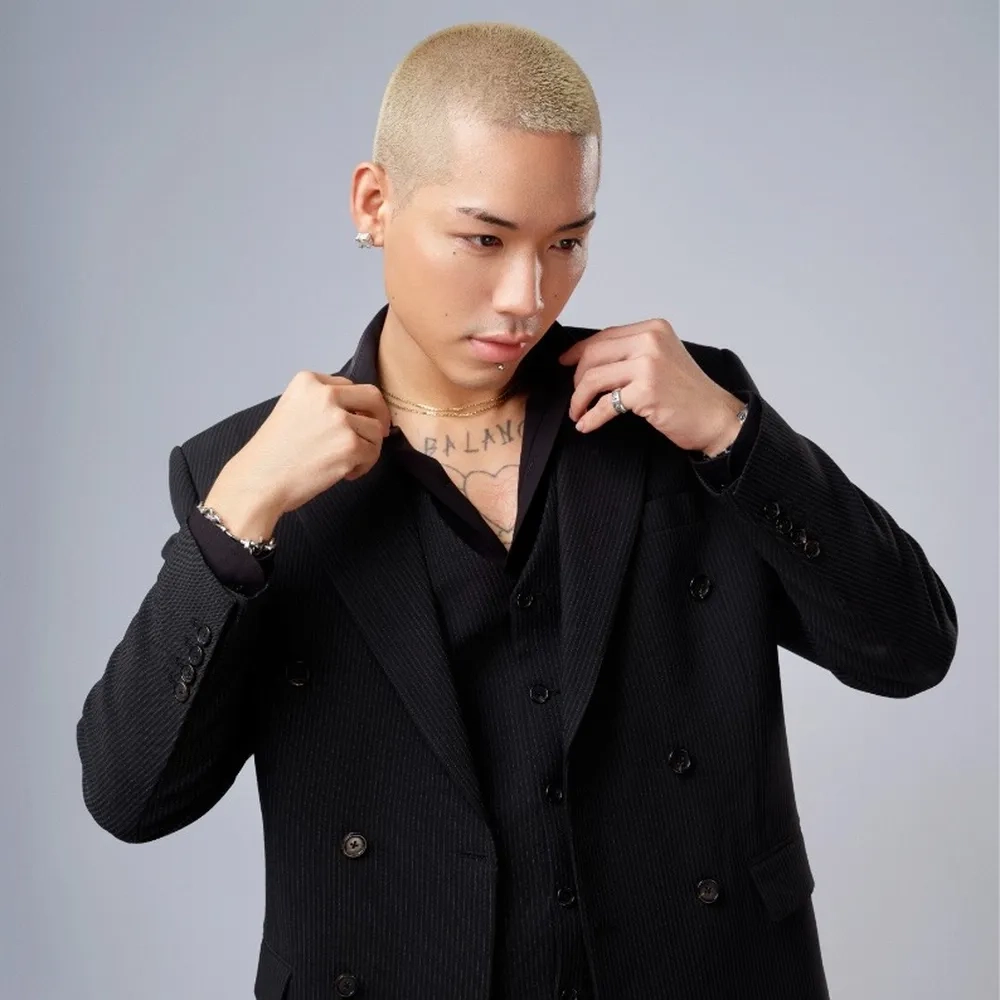 Khám phá chiều cao thật của Wean Lê cao bao nhiêu