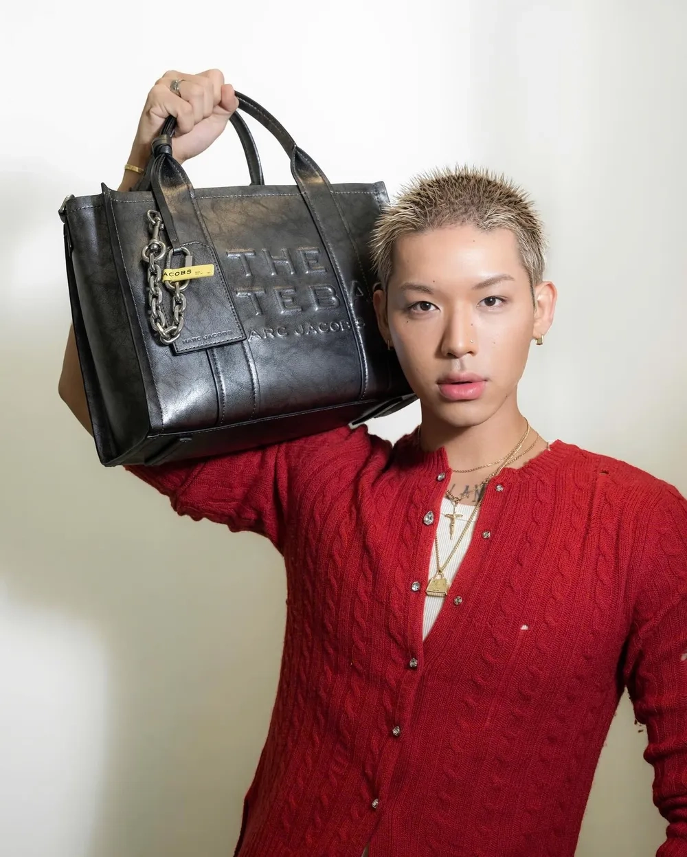 Profile đầy đủ của rapper Wean Lê