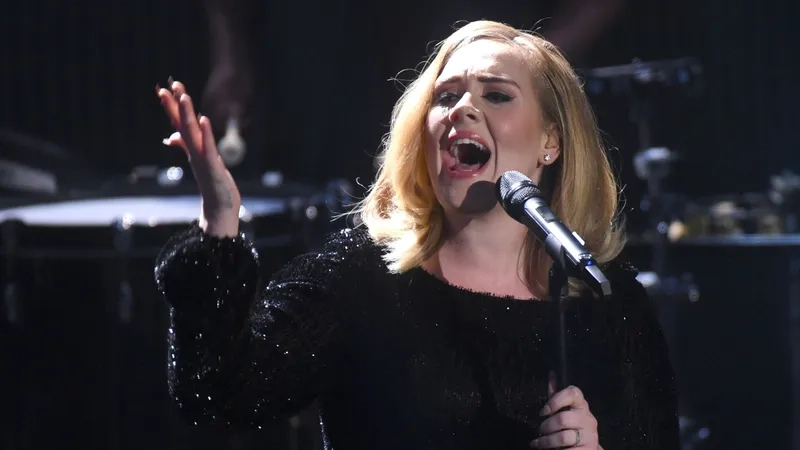 Khoảnh khắc ấn tượng trong rolling in the deep adele