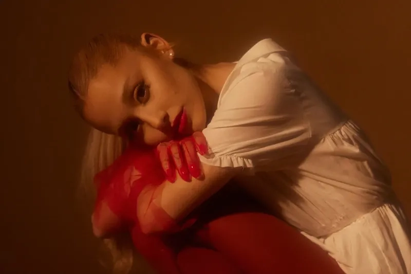 Thông tin chính xác về âge Ariana Grande