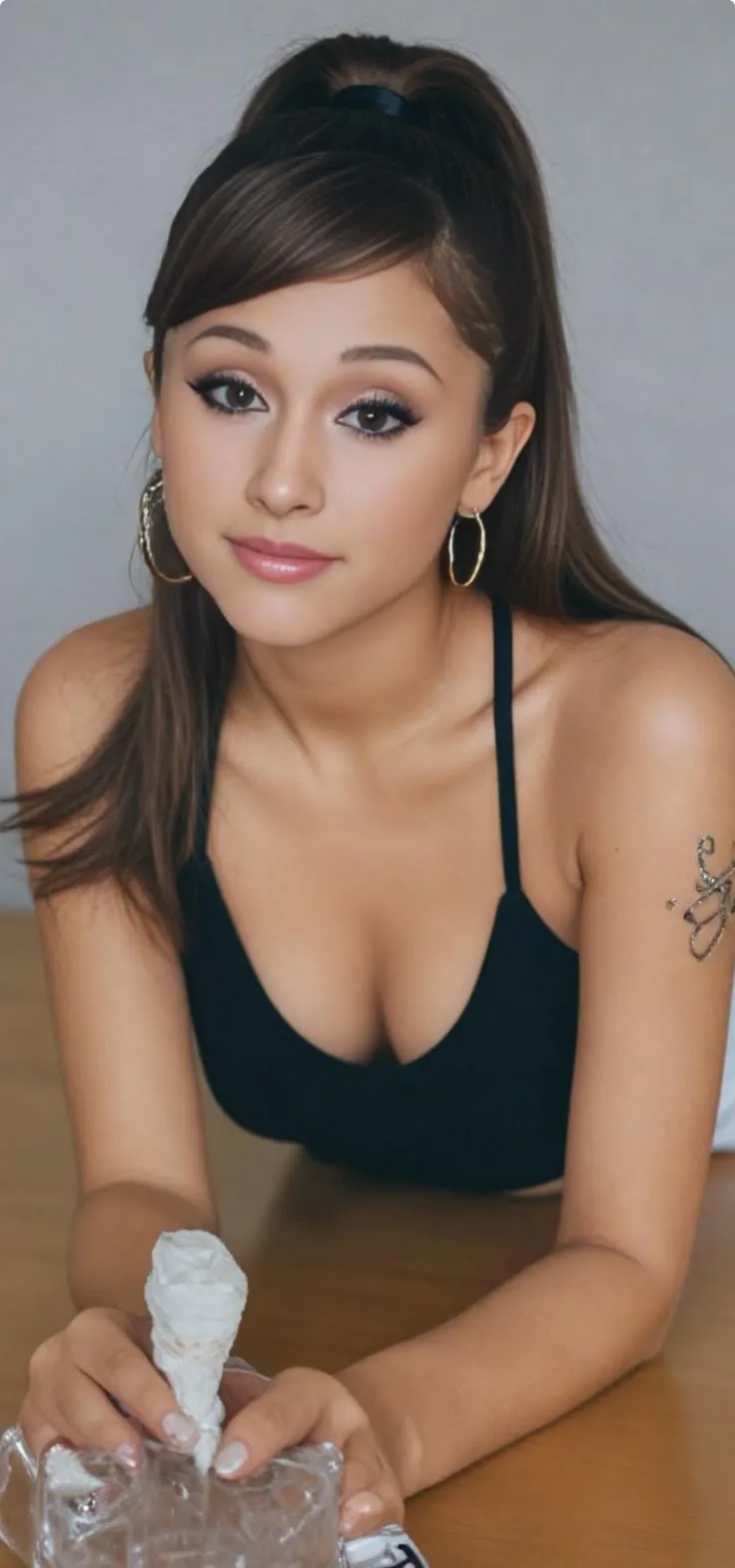 Một khoảnh khắc biểu cảm của Ariana Grande