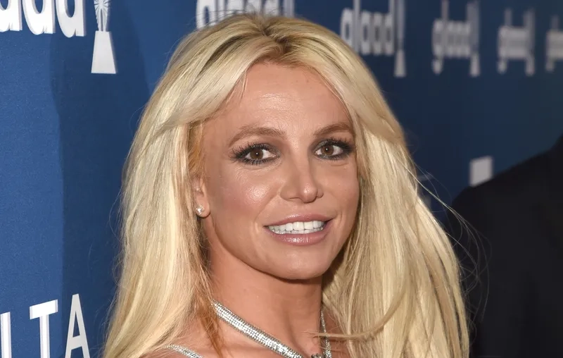 Britney Spears và người chồng Sam Asghari