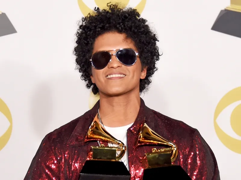 Một bản hit kinh điển - bruno mars song