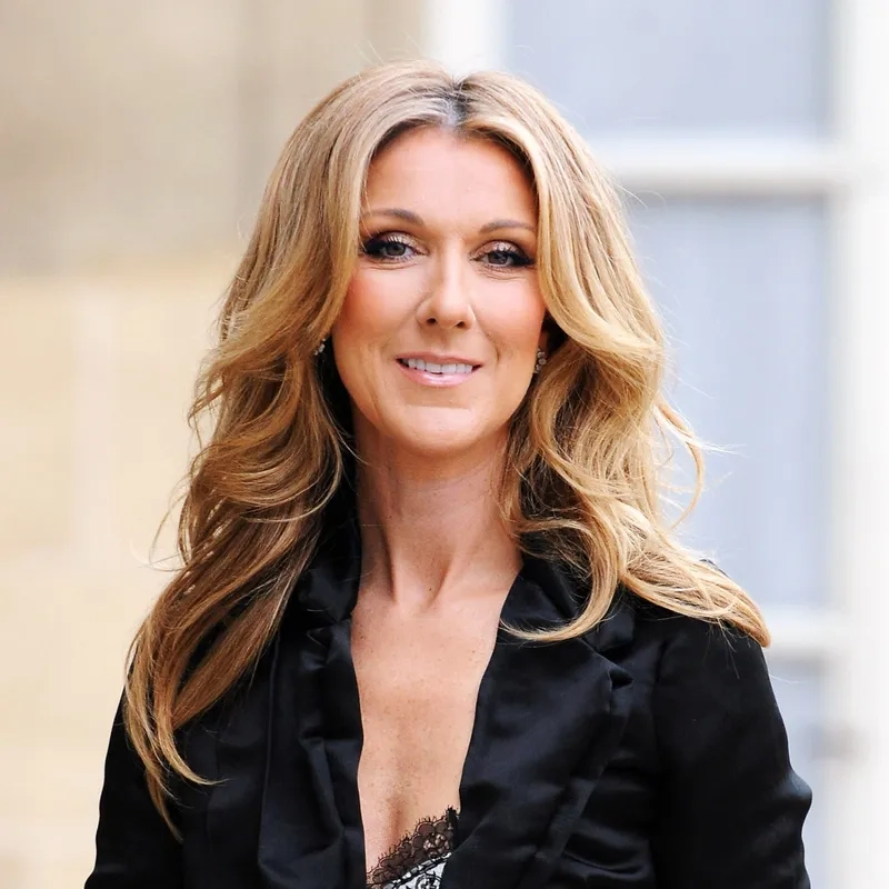 Sân khấu bùng nổ với Celine Dion I'm Alive
