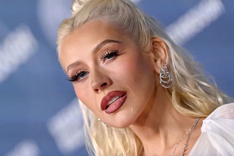 Christina Aguilera - Hình ảnh của một giọng ca biểu tượng