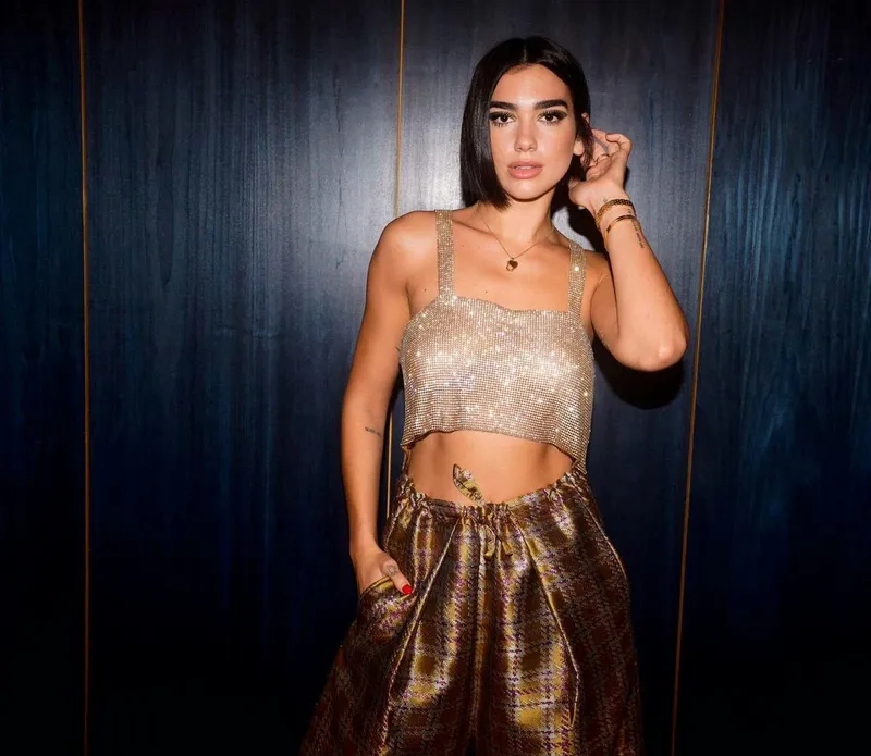 Một khoảnh khắc ấn tượng của Dua Lipa