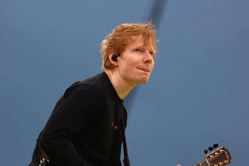 Ed Sheeran và dự án âm nhạc Azizam đầy bất ngờ