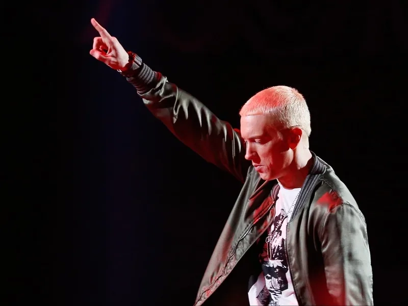 Biểu cảm thể hiện tốc độ rap của eminem