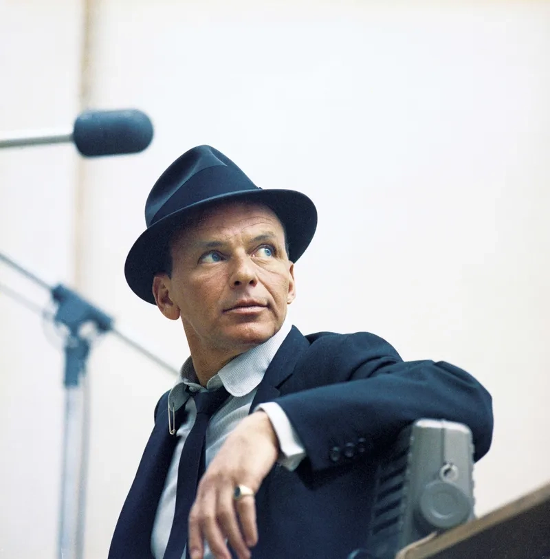 Độc quyền những hình ảnh bất tử của huyền thoại Frank Sinatra