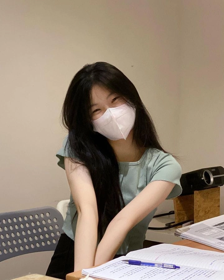 Bộ sưu tập hình gái xinh đeo khẩu trang